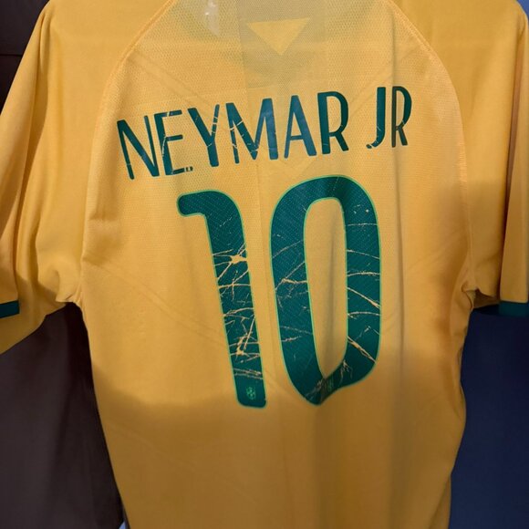 Neymar Brazil Jersey - Used - Picture 2 of 3